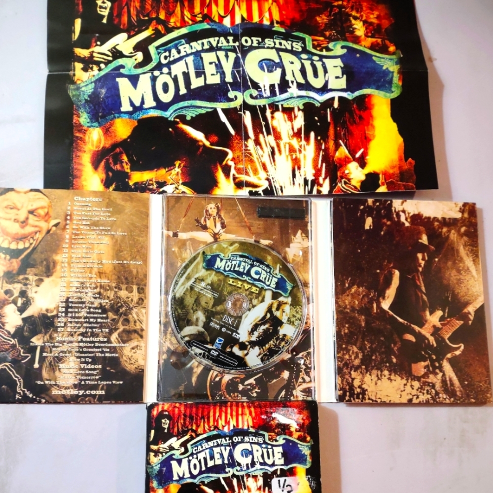 DVD  Motley Crue Live singing Carnival of Sins DVDs look like new.$35.00